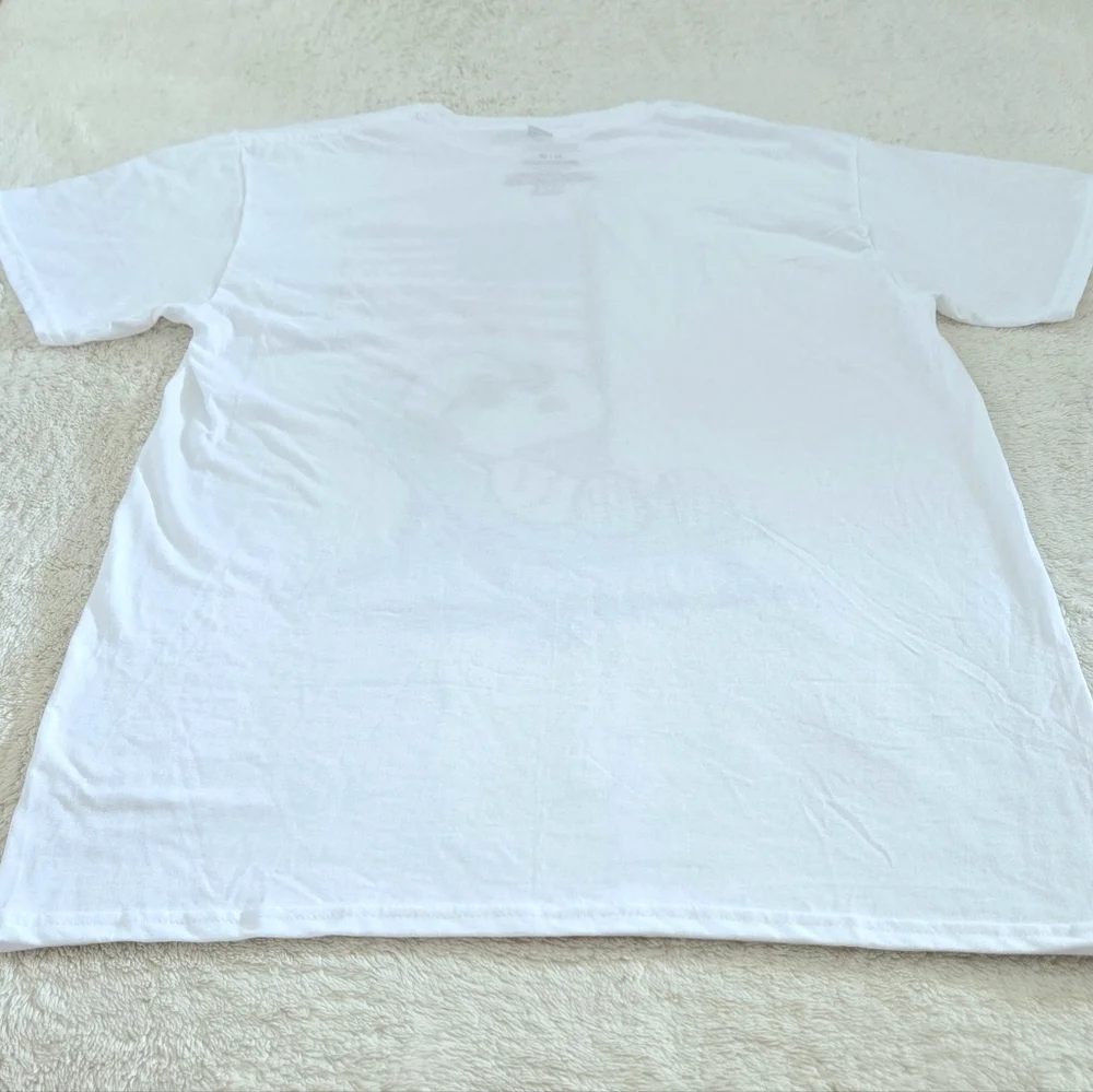 Peanuts🥜 Patriotic🇺🇲 Snoopy🐕 Graphic Tee👕 - NWOT - Picture 10 of 10